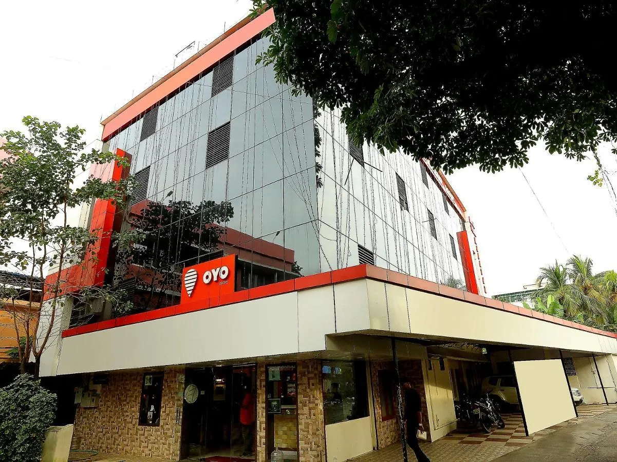Oyo Flagship 5202 Hotel Pearl Malabar Коччи